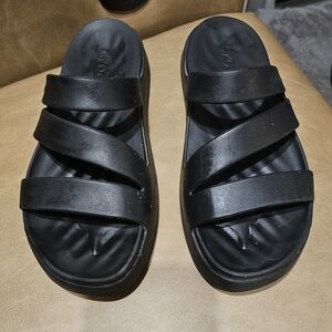 CROCS Women's Getaway Triple Strapy Sandals